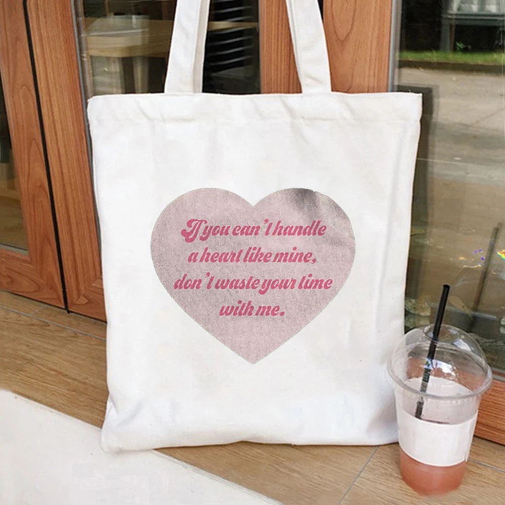 Розовая милая женская сумка через плечо Martinez heart в форме сердца, подарок Мелани поклонникам: экологичная холщовая сумка K-12 Изображение 4